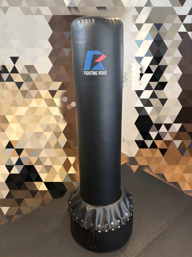 【FIGHTING ROAD】 サンドバッグ　自立式　手、足サポーター付き