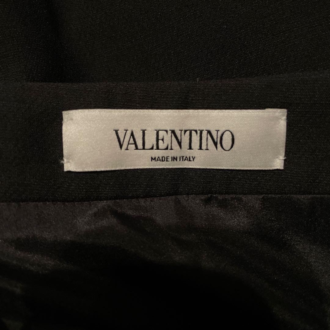 ヴァレンティノ　膝丈スカート