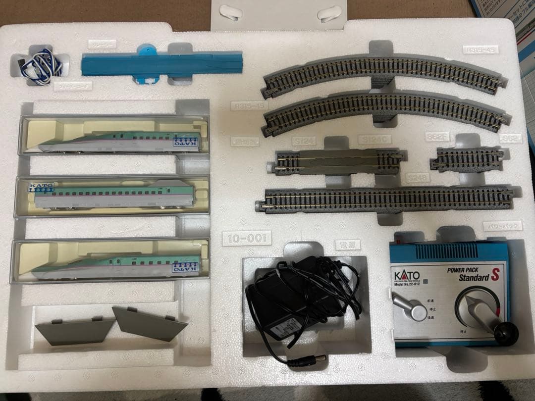 ア*郎様 【最終値下げ】KATO E5系はやぶさ Nゲージセット