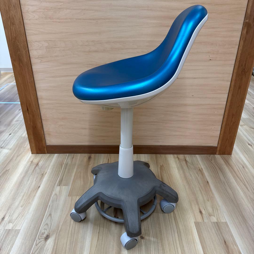 キャスター付き 椅子