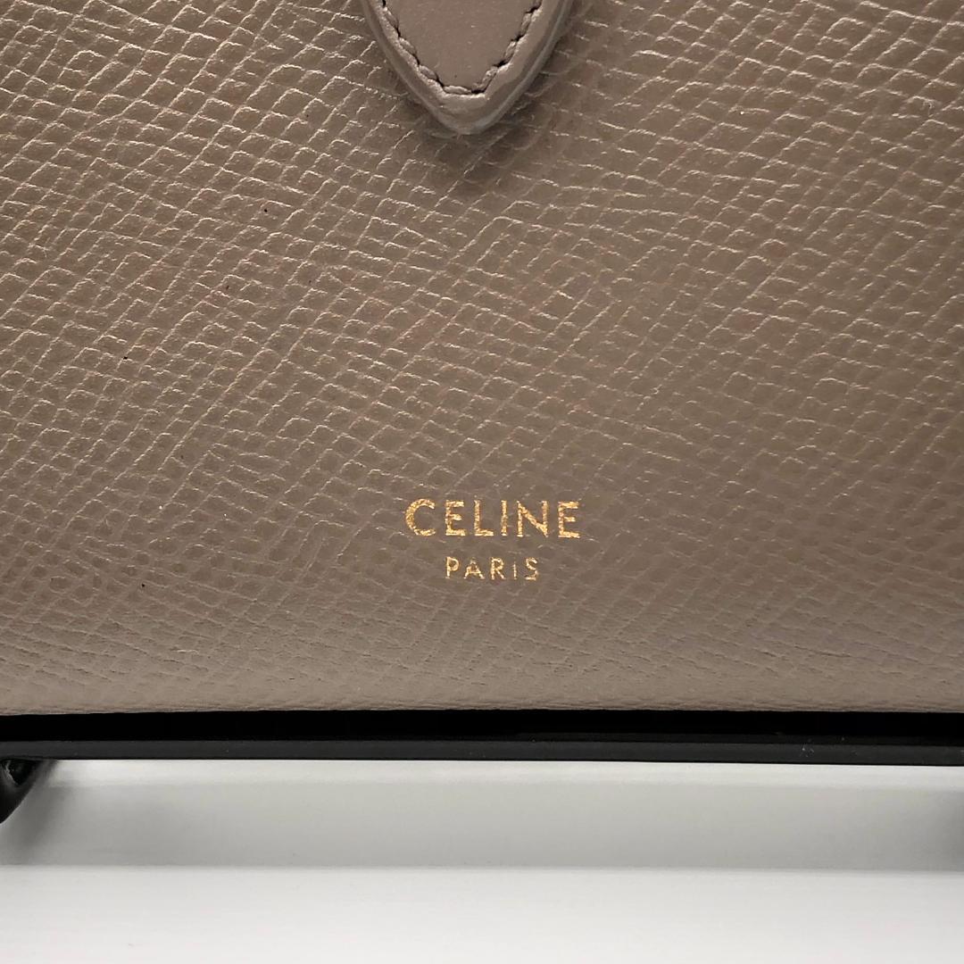 箱付き✨セリーヌ ミディアム ストラップ ウォレット 二つ折り財布 グレージュ