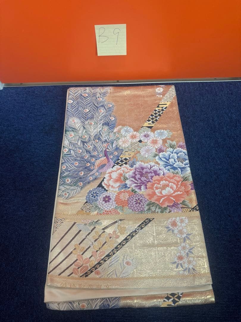 2664袋帯 古代彫金紋 西陣織 金糸　高級上質上品　約440cm 未使用