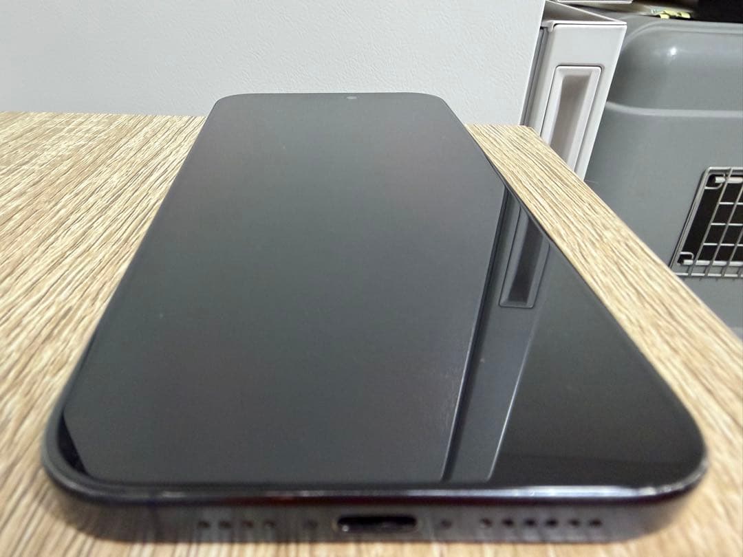 iPhone 15 Pro Max 256GB SIMフリー 小傷あり 動作良好