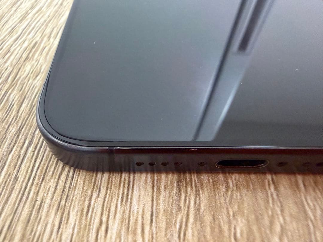 iPhone 15 Pro Max 256GB SIMフリー 小傷あり 動作良好