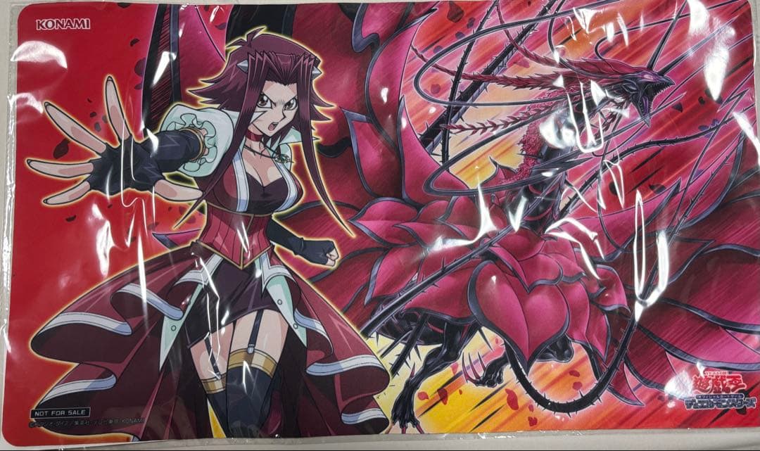 遊戯王OCG TSUTAYA 黒薔薇の破滅竜 プレイマット