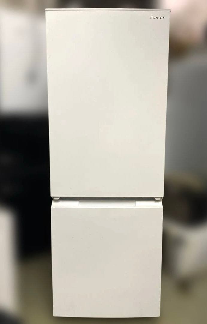 近隣地域限定送料無料❗️ 美品　2022年製 SHARP 179L冷蔵庫