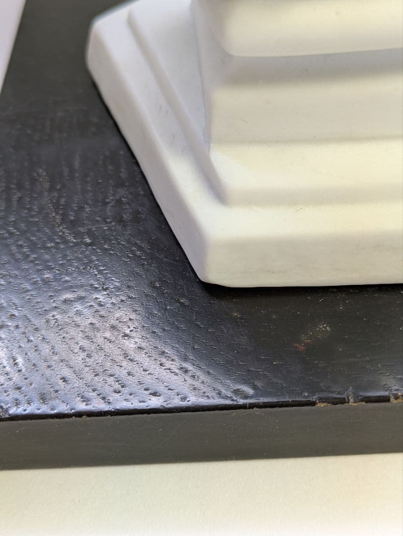 有田焼、十二代酒井田柿右衛門、『白磁坂本龍馬胸像』、銘有、箱無