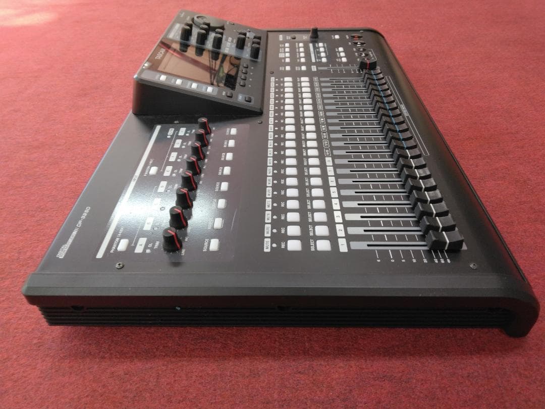 配信機器・PA機器・レコーディング機器 TASCAM DIGITAL PORTASTUDIO DP-32SD