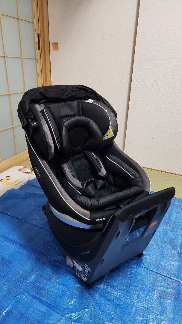 コンビ ネルーム isofix　エッグクッション　NF-700