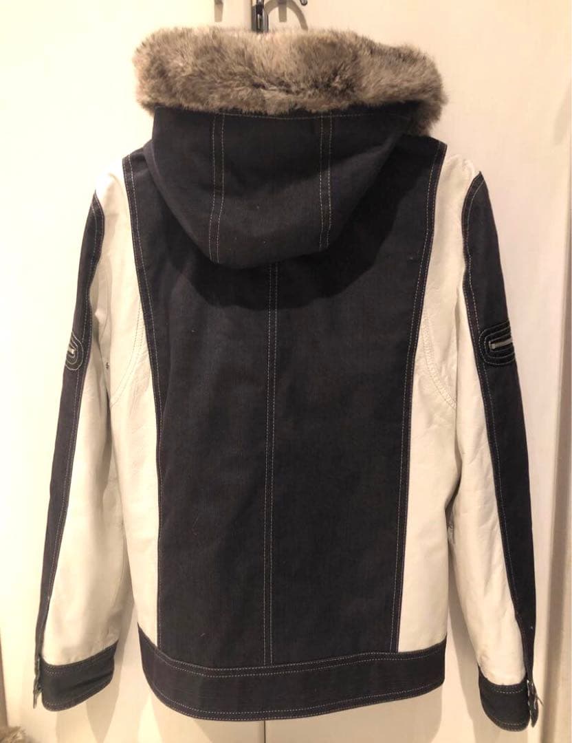 T*A様 バーバリーブラックレーベル　ホワイト羊革レザージャケット