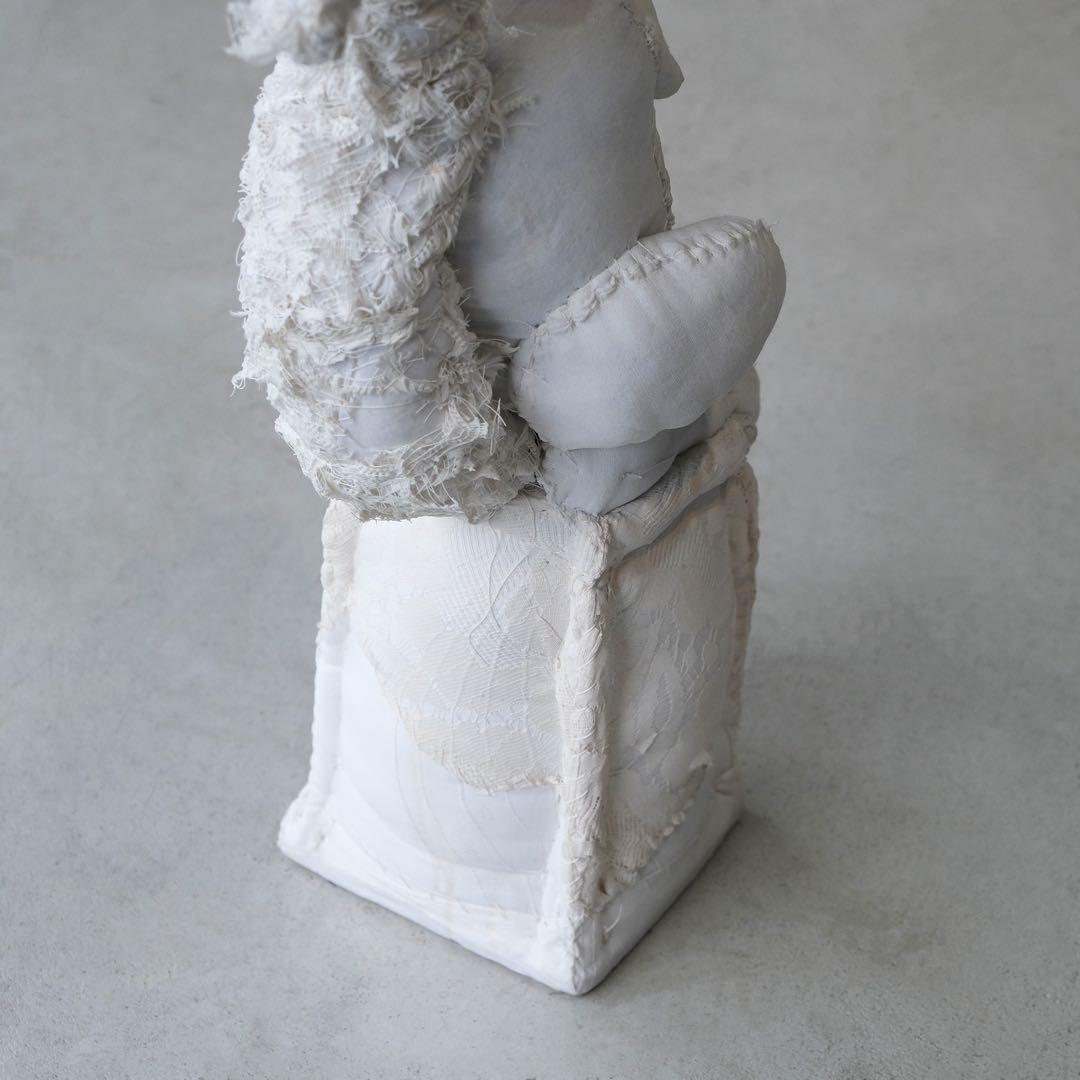 アンヴァレリーデュポン2019年作品 UNDERCOVER