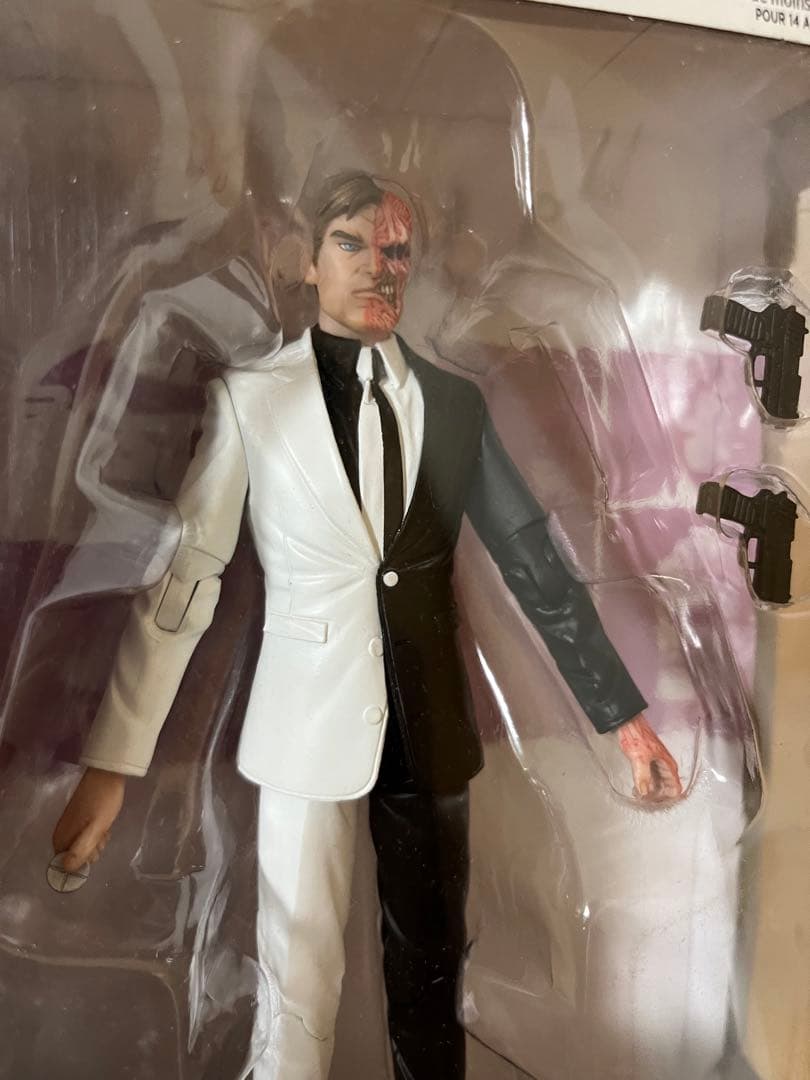 DC collectibles トゥーフェイス