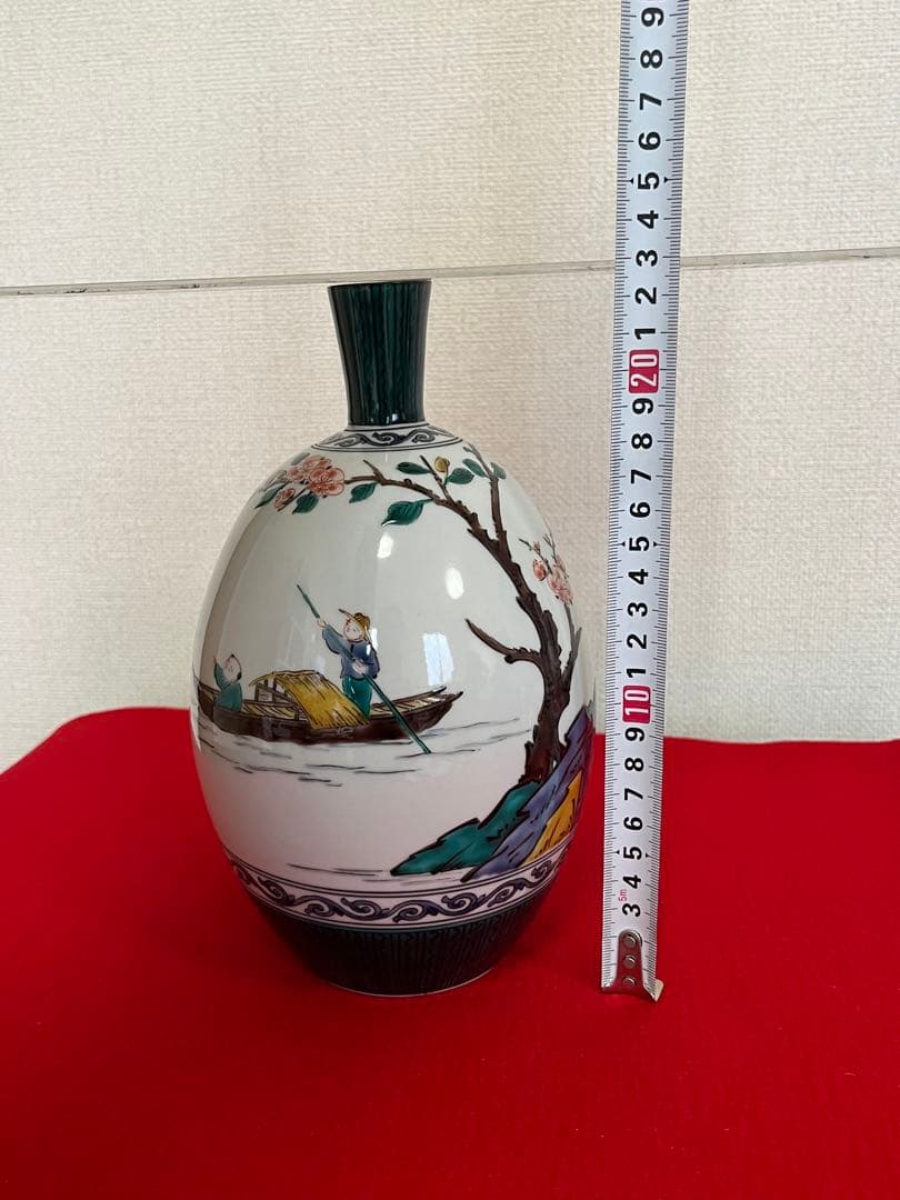 九谷の名工 三ツ井為吉作　 色絵 舟二人物図 花生　K322