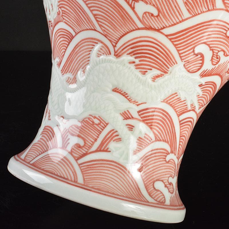 台湾　蔡曉芳　暁芳窯　赤絵龍波文　梅瓶　D　6086E