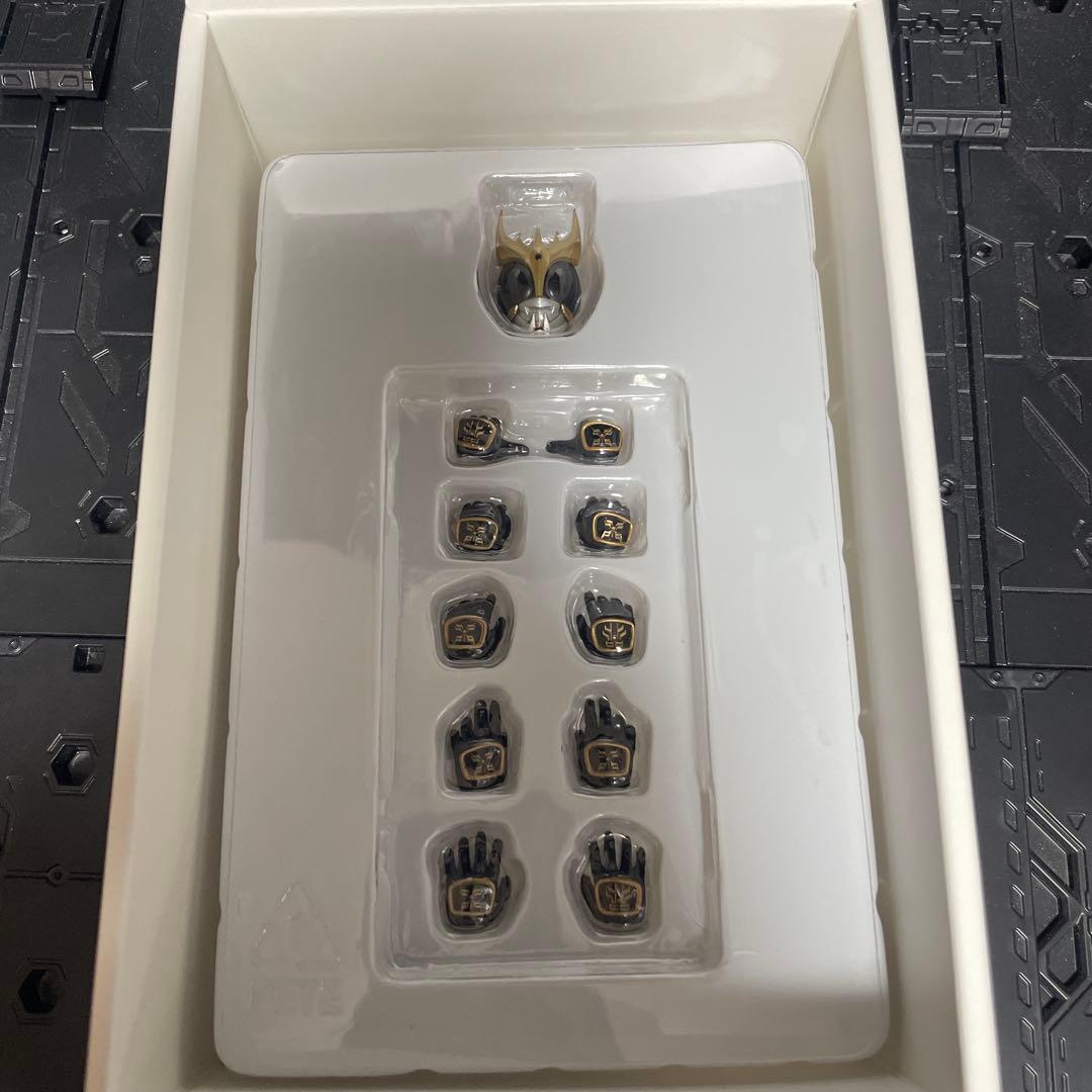 真骨彫 仮面ライダークウガ　アルティメットフォーム&ン・ダグバ・ゼバ　セット