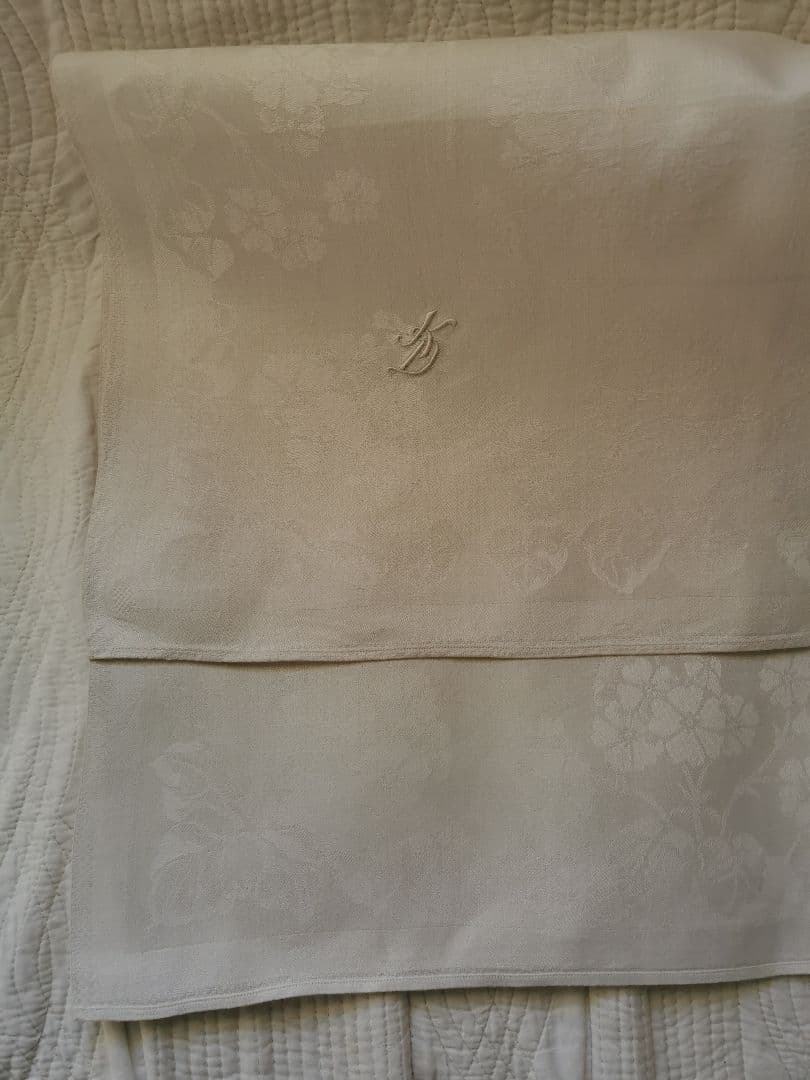 アンティーク ダマスク織 リネン 桜草 プリムラ 紫陽花風 イニシャル刺繍クロス