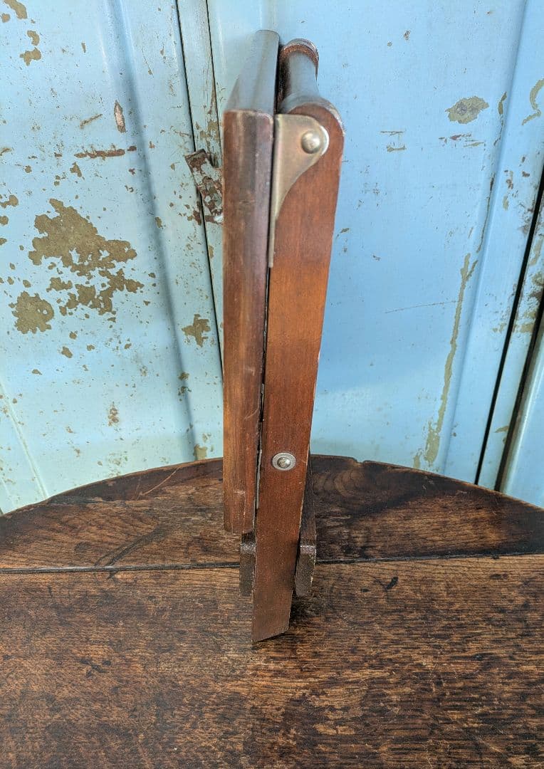 折りたたみ椅子　折りたたみスツール　飾り台　サイドテーブル　木製　レトロ　籐製