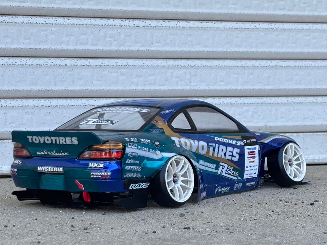 アディクション PANDEM シルビアs15 ラジコンボディ 塗装済未走行