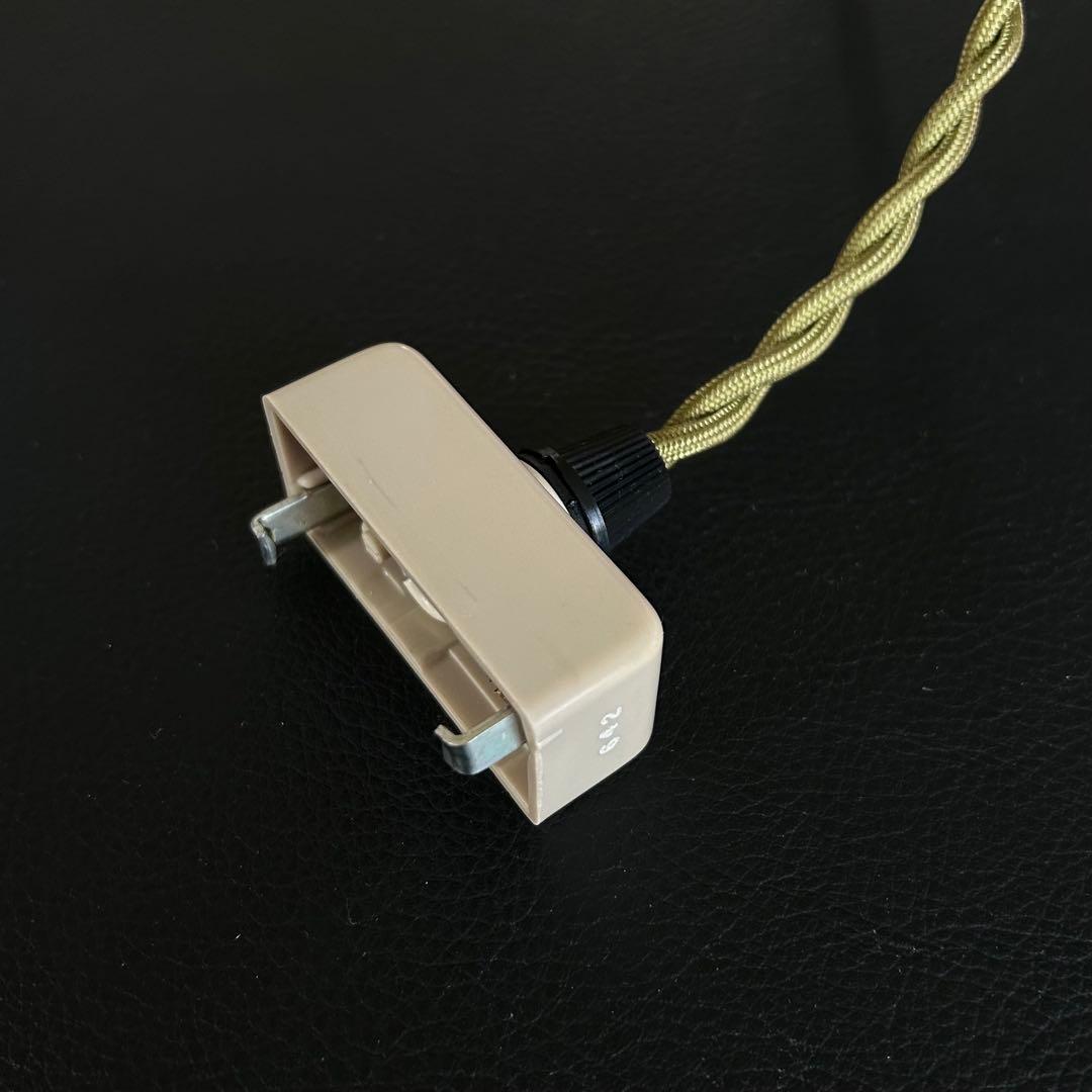 フランスアンティーク・フリルガラスランプシェード ミルクガラス＆フリルウエーブ