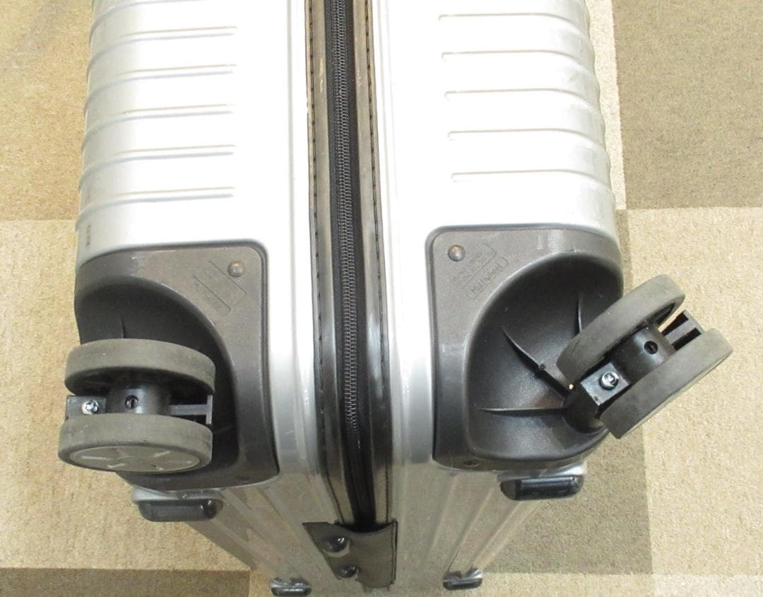 RIMOWA スーツケース　四輪　Lサイズ 中古品