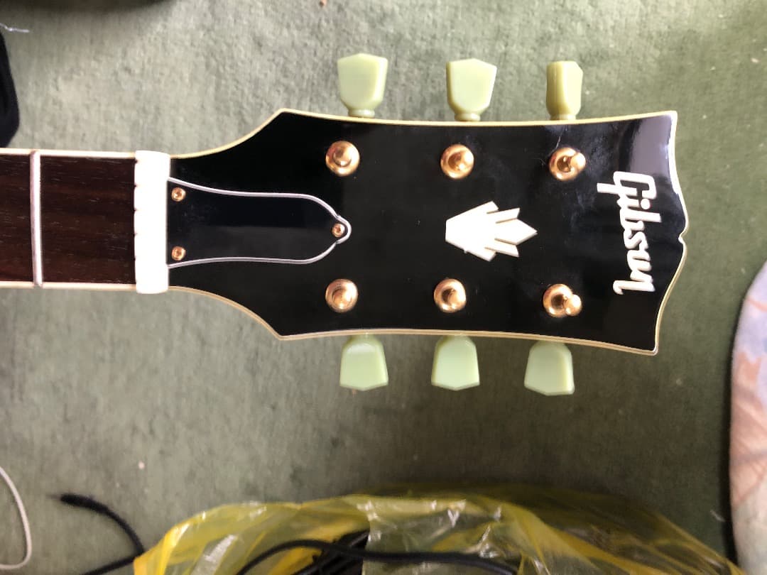 ES335タイプモデル　チブソン　使えます