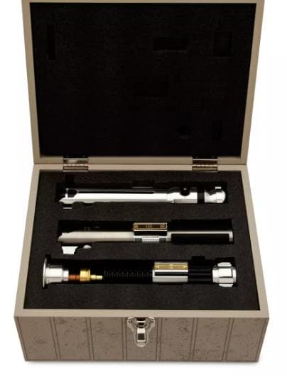 【日本未発売】限定3,000セットライトセーバー　スターウォーズ