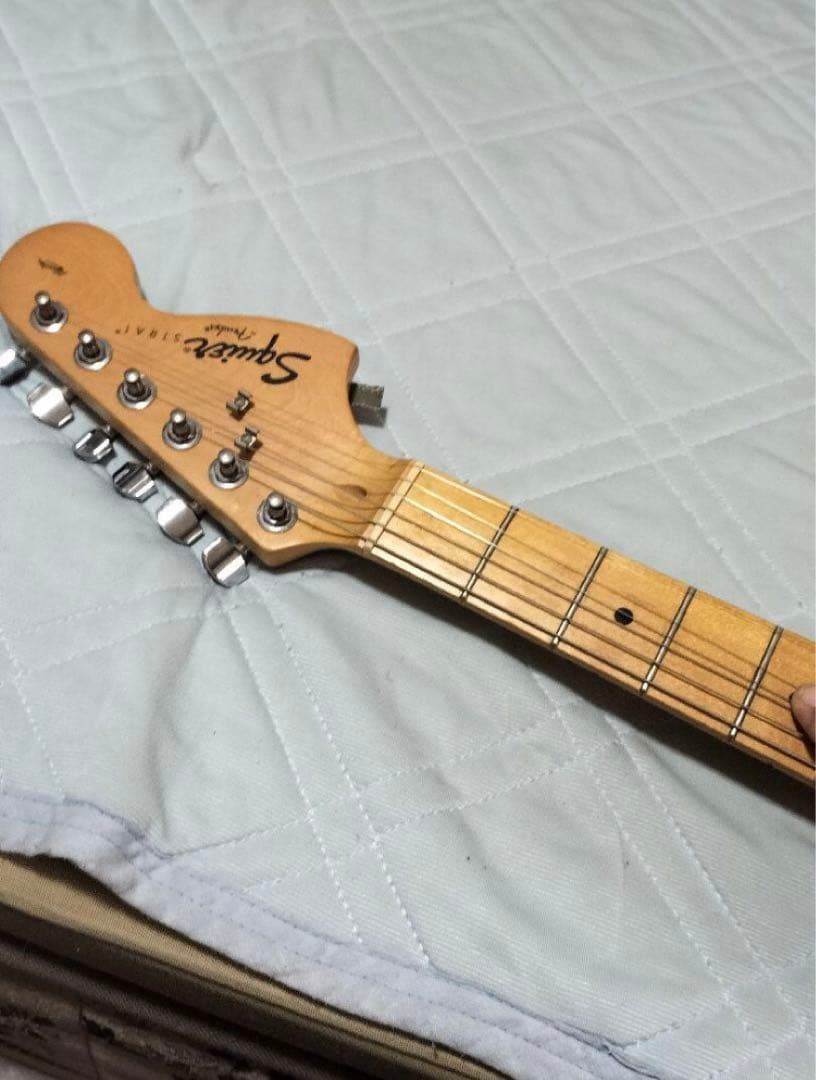 Squier ストラト 赤(CAR) affinity stratocaster