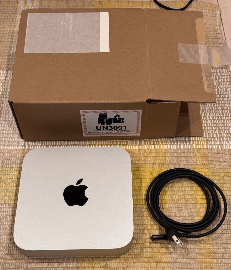 Macデスクトップ Apple Mac mini (M1, 2020) 8GB / 256GB