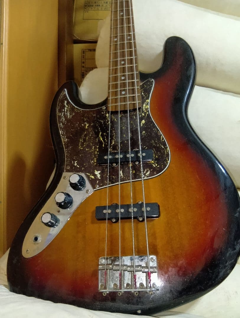 【けいおん！】秋山澪モデル　 レフティジャズベース実物大　今だけ値下げ中！