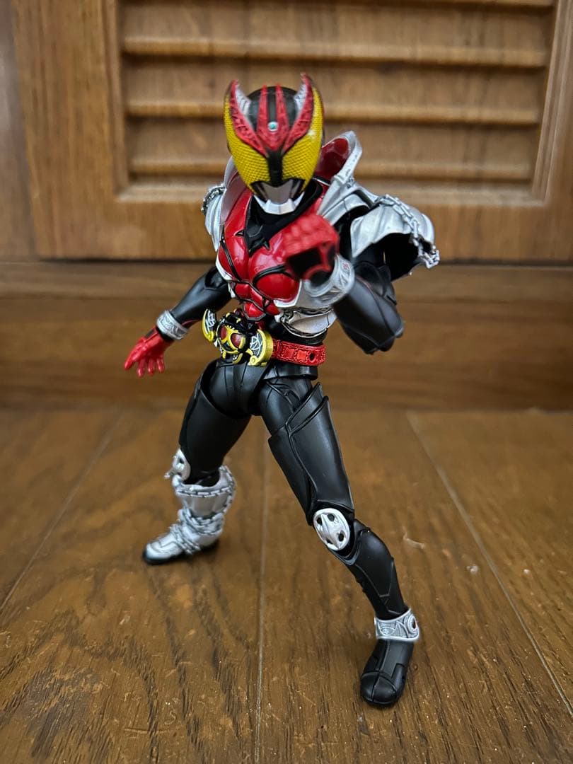 S.H.Figuarts 真骨彫製法 仮面ライダーキバ　キバフォーム　欠品あり