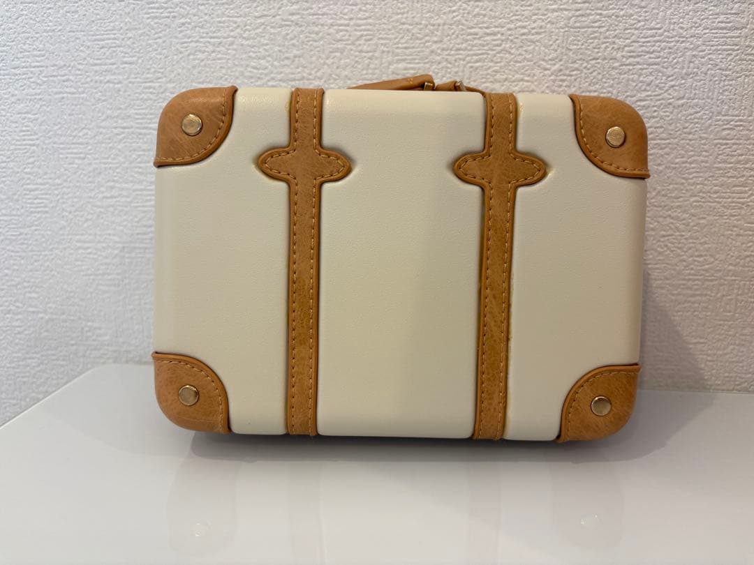 【ANA】ファーストクラスアメニティ【グローブトロッター】