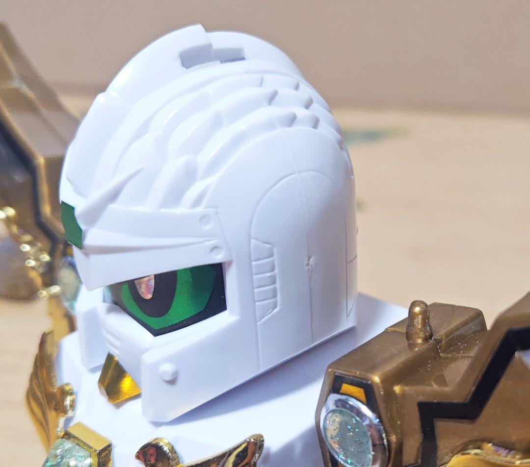 きゅーべー出品 サメの抜け殻 SDガンダム 轟炎武威大将軍 セット