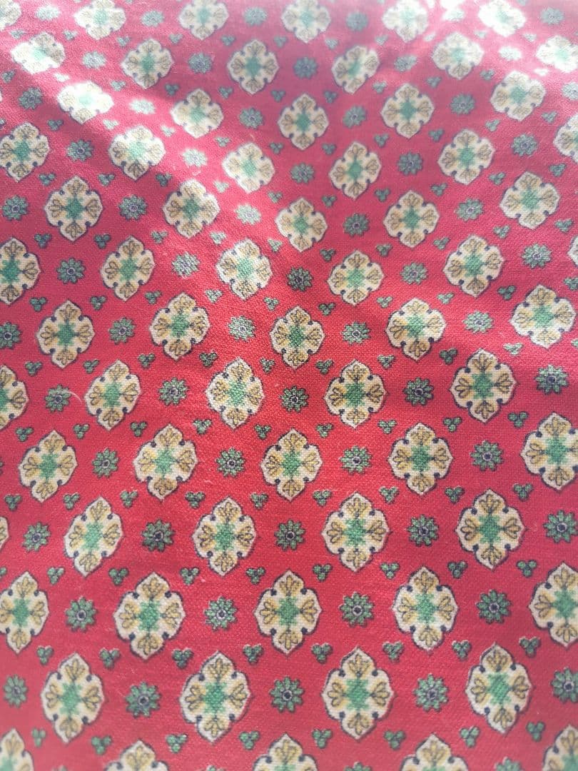 アンティークフランス 南仏プロヴァンス 羽毛フェザー/ダウン 花柄キルト 赤緑黄