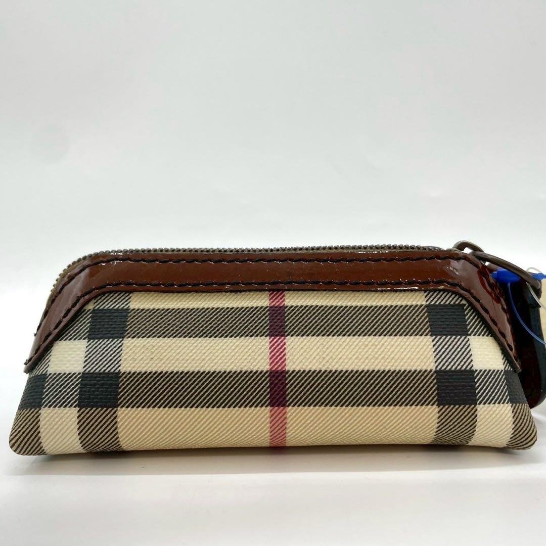 新品タグ付き Burberry 小物入れ ポーチ ノバチェック　レザー　PVC