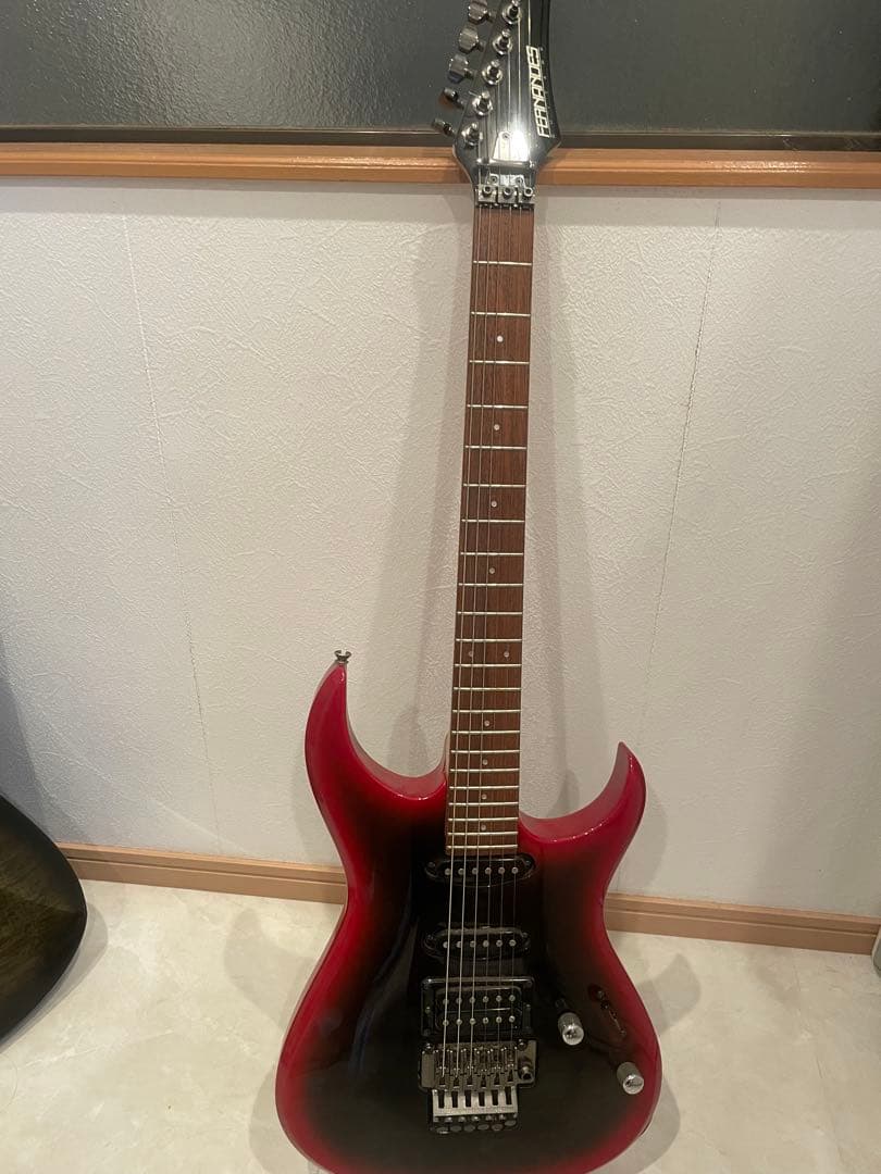 FESNANDESエレキギター レッド