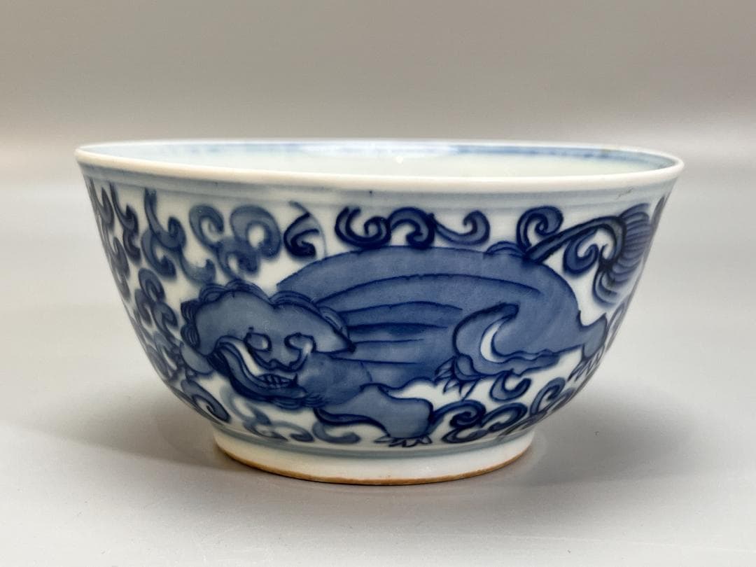 中国美術 明 青花纏枝 富貴佳器款 獅子紋碗 高 6cm 明