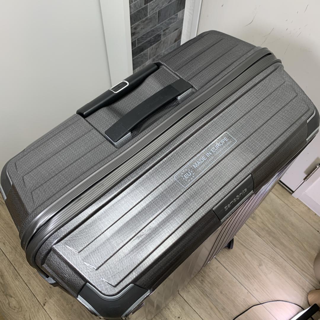 Samsonite　サムソナイト　ライトボックス　スピナー81　キャリーケース