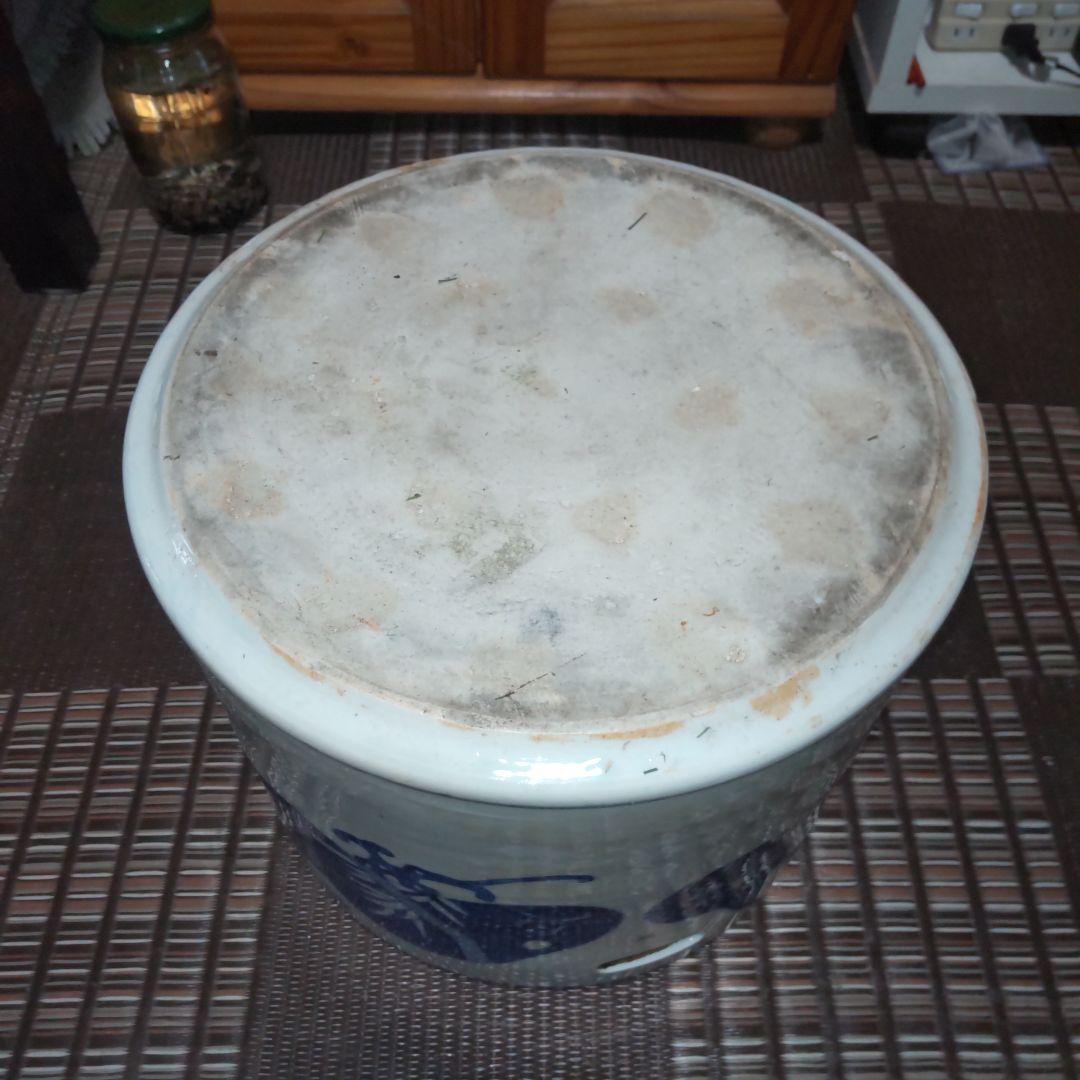 青い鳥と花模様の陶器 火鉢