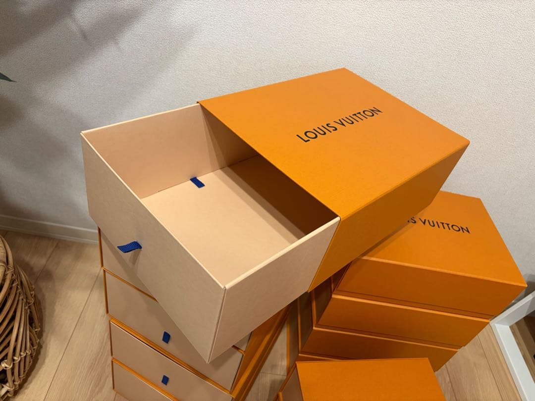 LOUIS VUITTON ルイヴィトン　空箱　11個