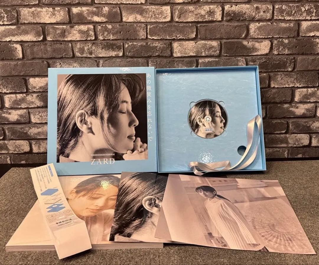 ZARD フォトコレクションボックス あの微笑みを忘れないで