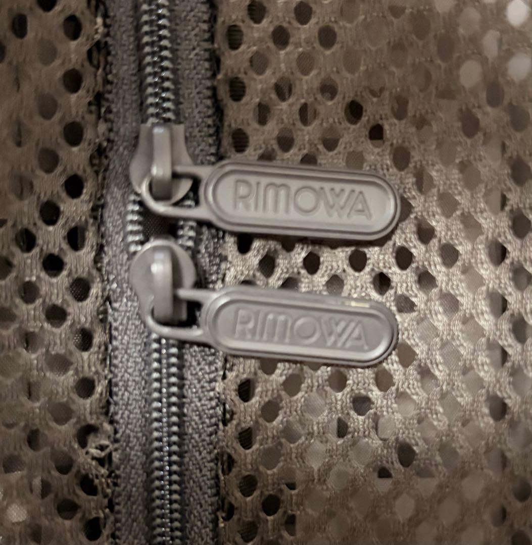 リモワ　サルサ　63L 4輪　マットブラック　TSA 廃盤　キャリーケース