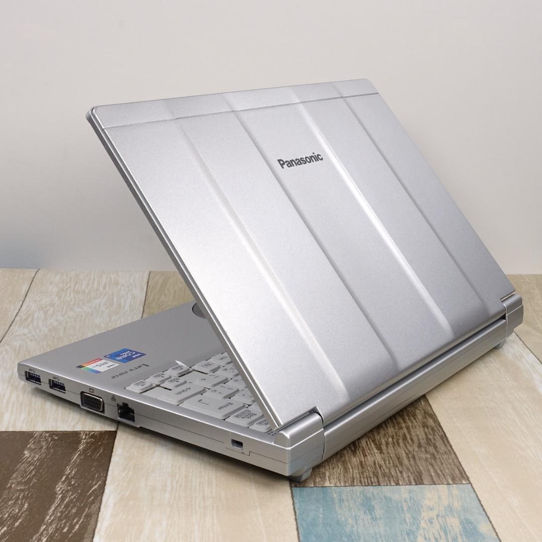 累積使用時間短い極美品✨１１世代コアｉ７に超高速ＳＳＤ５１２ＧＢ＆１６ＧＢメモリ