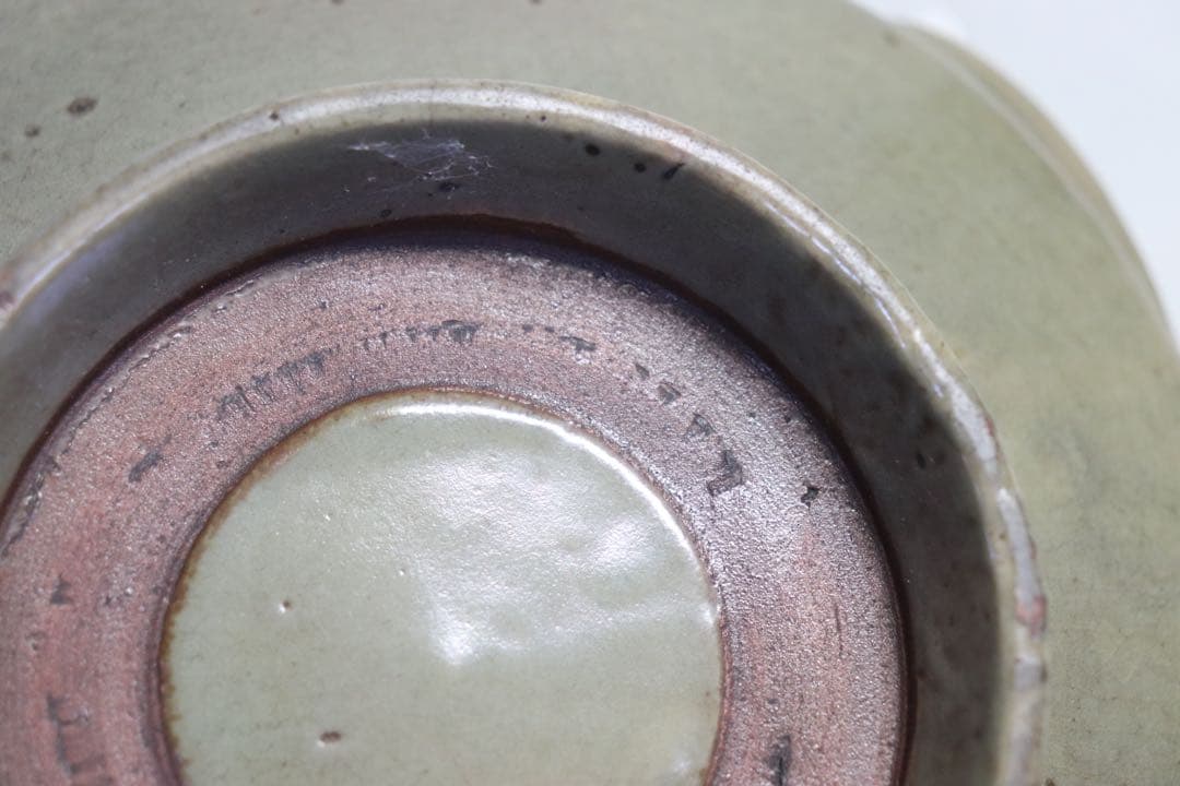 青磁　牡丹紋倭角皿　竜泉窯　送料込み1212