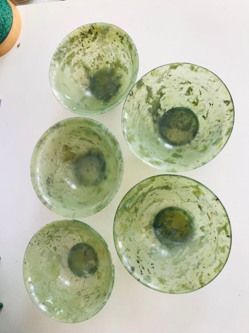 玉杯 緑玉 盃 中国美術　天然石　皿 茶碗 5枚　茶道具 茶器