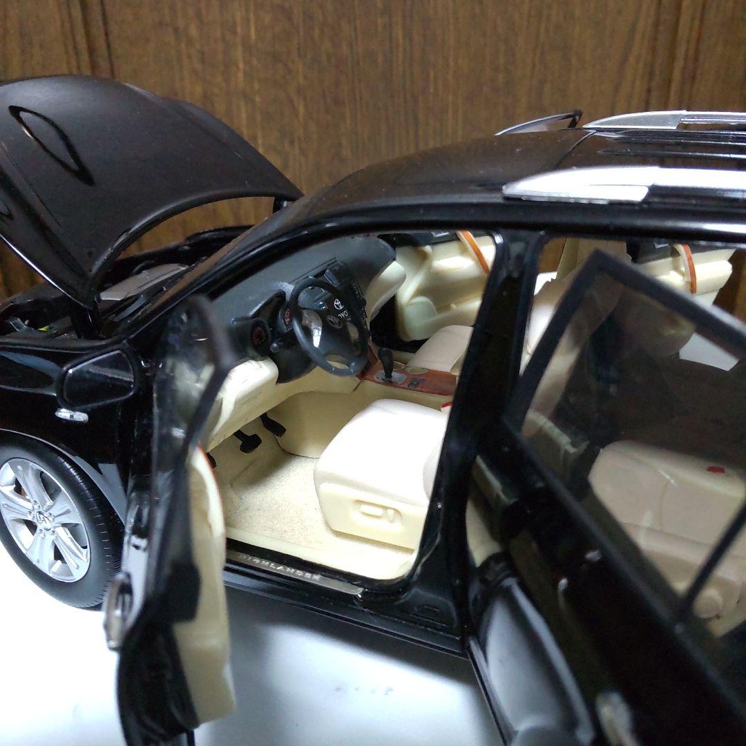 トヨタ ハイランダー ヴァンガード ブラック 1/18 中国トヨタ