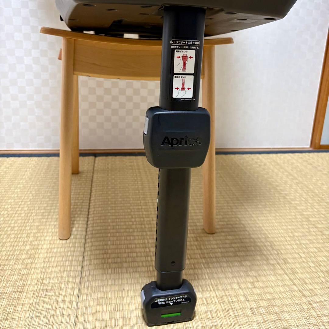 アップリカ　クルリラ プラス 360°セーフティー AB チャイルドシート