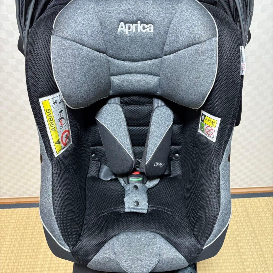 アップリカ　クルリラ プラス 360°セーフティー AB チャイルドシート