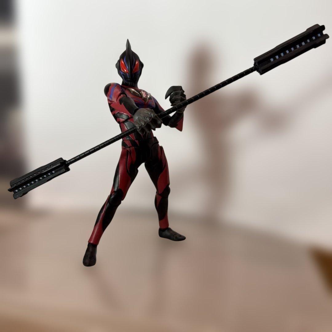 ジードダークネス　S.H.フィギュアーツ　カイザーベリアル