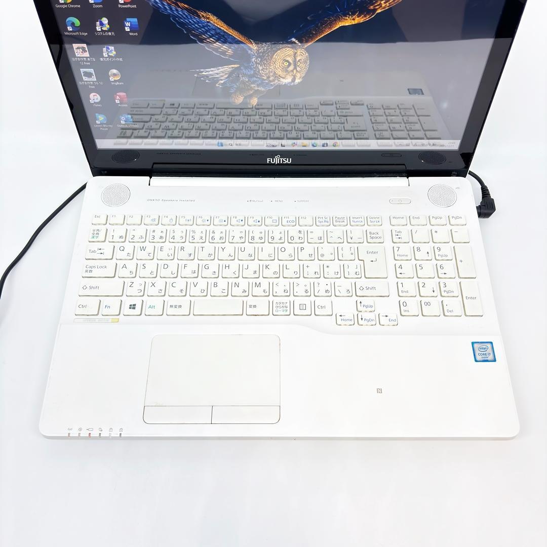 富士通 ノートパソコン Corei7 SSD メモリ16GB Win11 A32