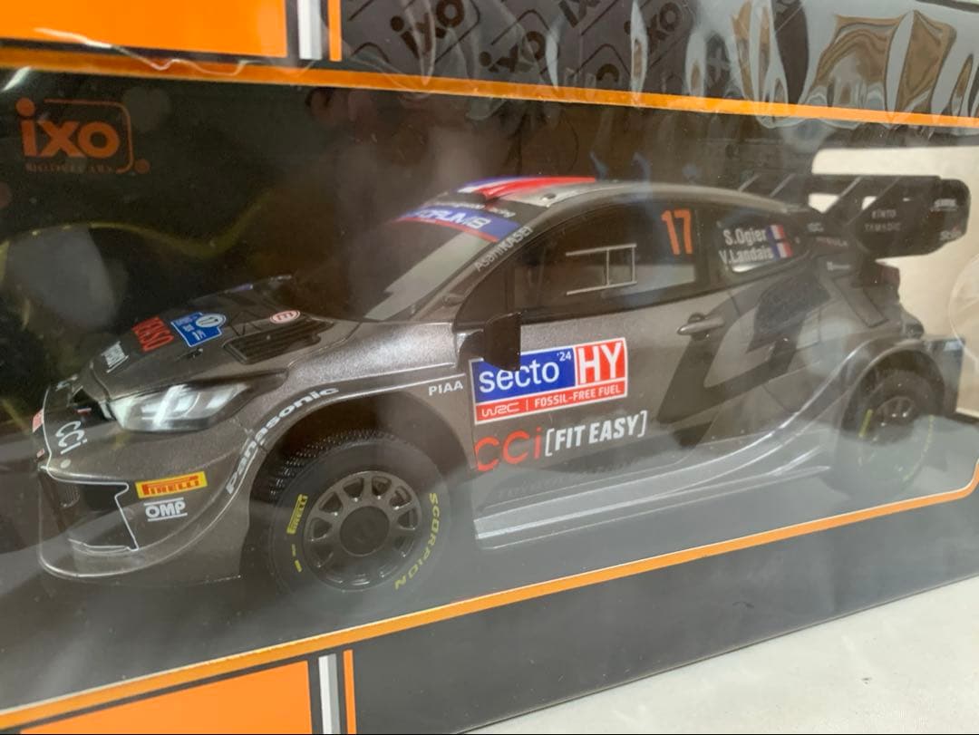 1/18 トヨタ GR ヤリス Rally1 #17 スペシャルカラー